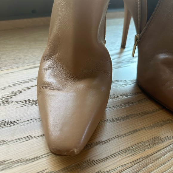 Vince Camuto Fendida boots. - Picture 2 of 14